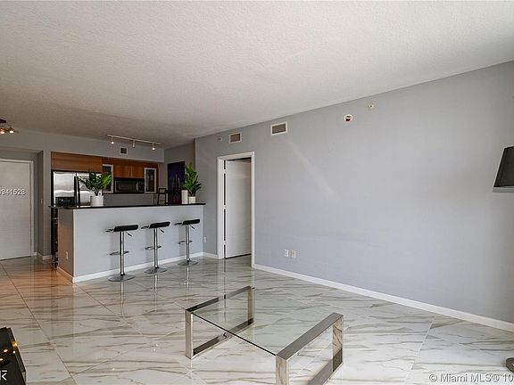 2nd image of 335 S Biscayne Blvd APT 4208