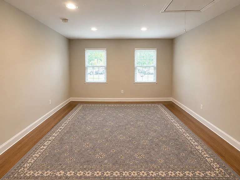 Main level bonus room
