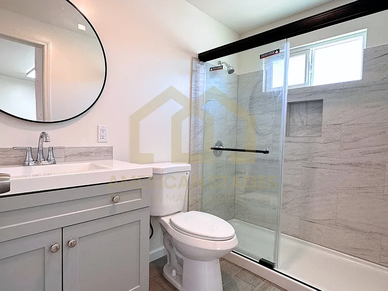 1101 W Oak Ave #B — Photo 7