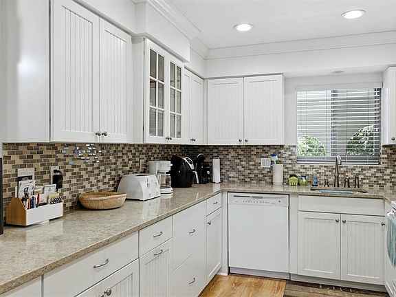 4th image of 1707 Southwood St #1707