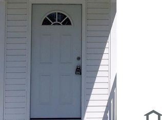 2908 W Octagon Rd, Camden, NJ 08104