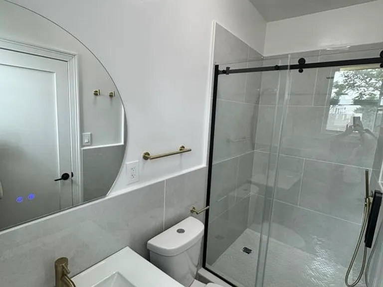 35 Bowers St #3 — Photo 6