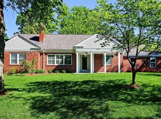 9057 Monmouth Dr, Saint Louis, MO