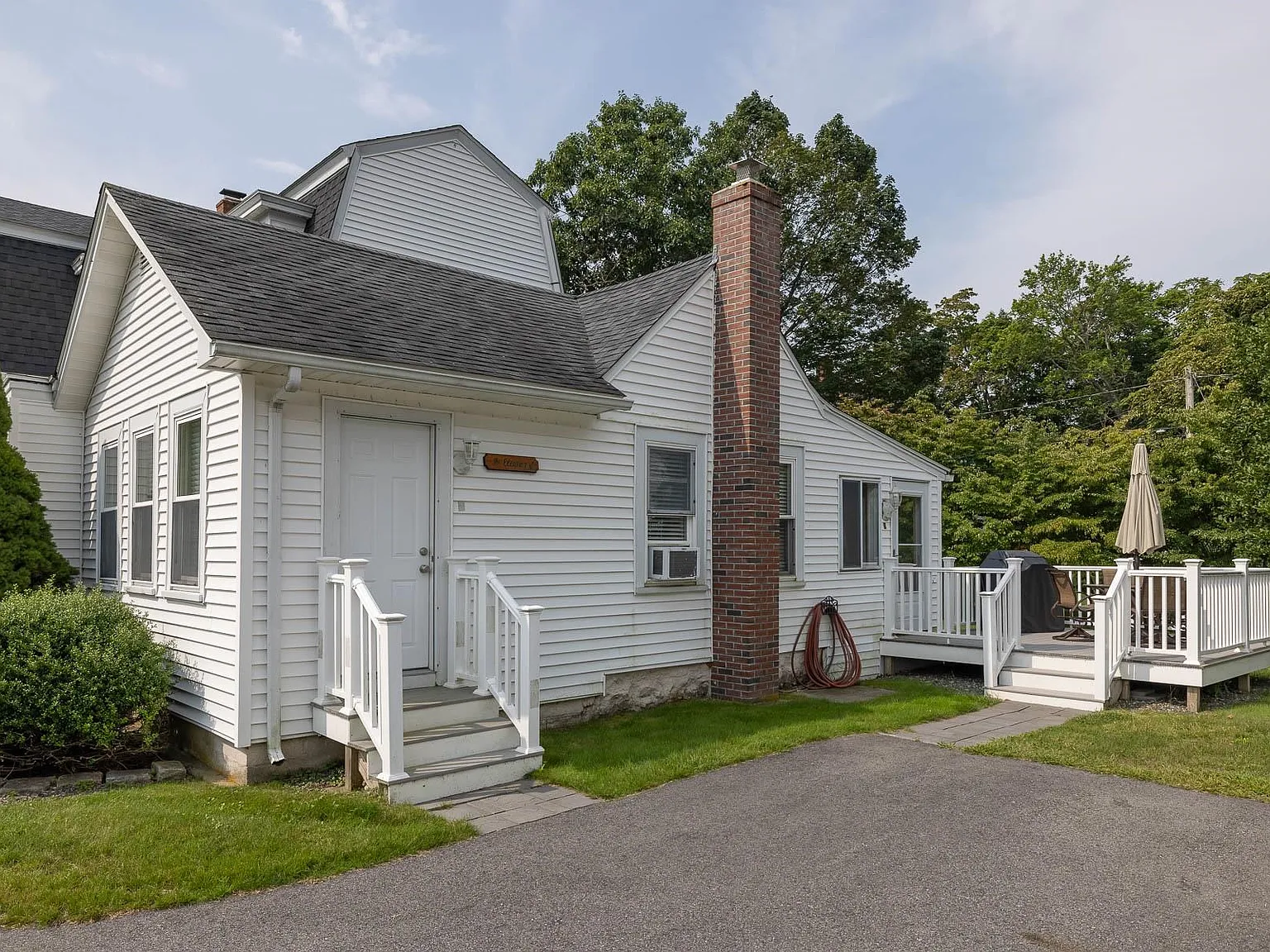 2 bed, 1.0 bath, 900 sqft, $2,600 — Photo 3