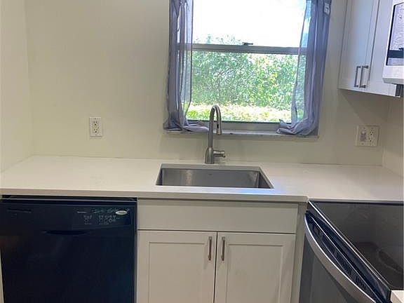 4th image of 180 Turtle Lake Ct APT 102