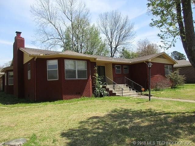 1st image of 1002 Newton Dr