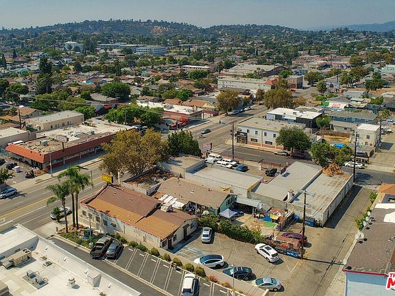 4th image of 5709 York Blvd