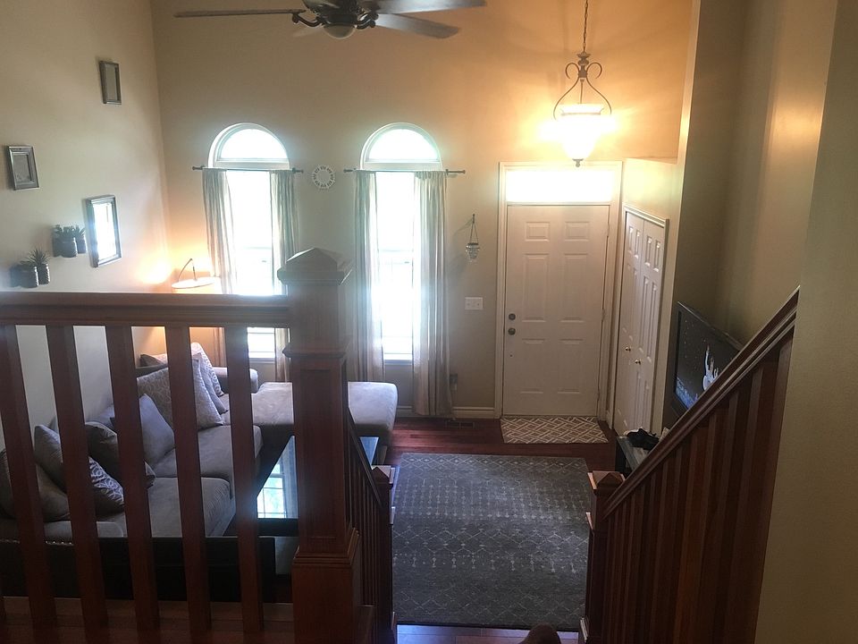 2nd image of 711 E River Park Village Blvd #1