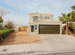 8252 Hercules Dr, Las Vegas, NV 89128