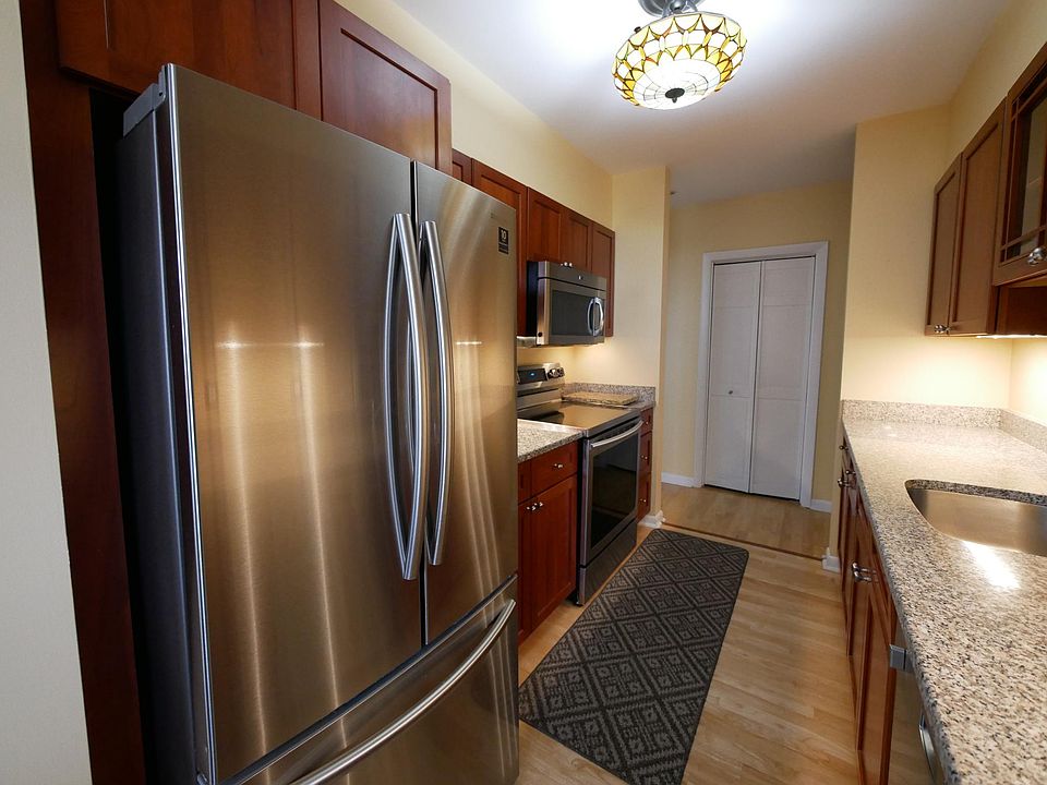 1st image of 100 Marina Dr APT 316