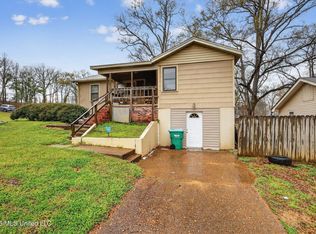 732 Chickasaw Dr, Grenada, MS 38901