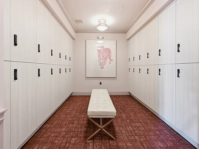 Alamira Apartments — Photo 39