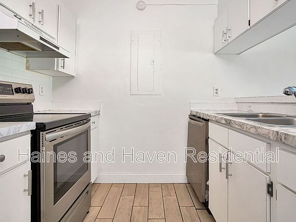 5th image of 2362 Burnway Rd