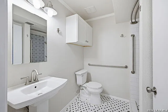 6106 Vance Jackson Rd #15 — Photo 15