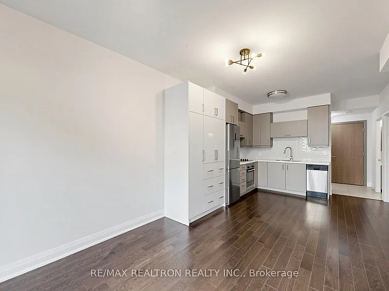 18 Uptown Dr #102 — Photo 12