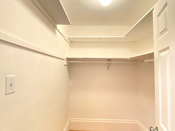 4th image of 1456 Jones St #9