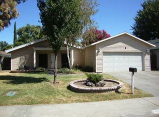 711 Montgomery Pl, Woodland, CA 95776