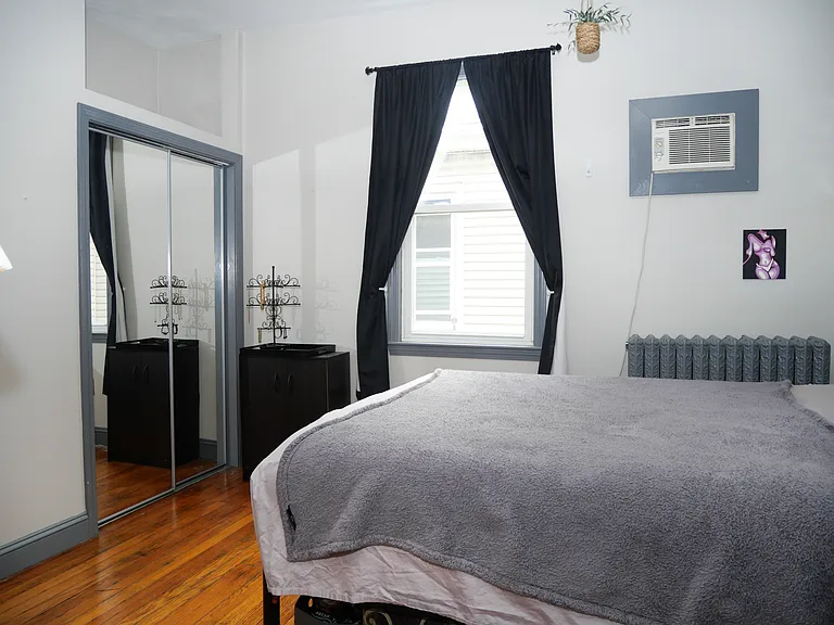 140 Trenton St #2 — Photo 6