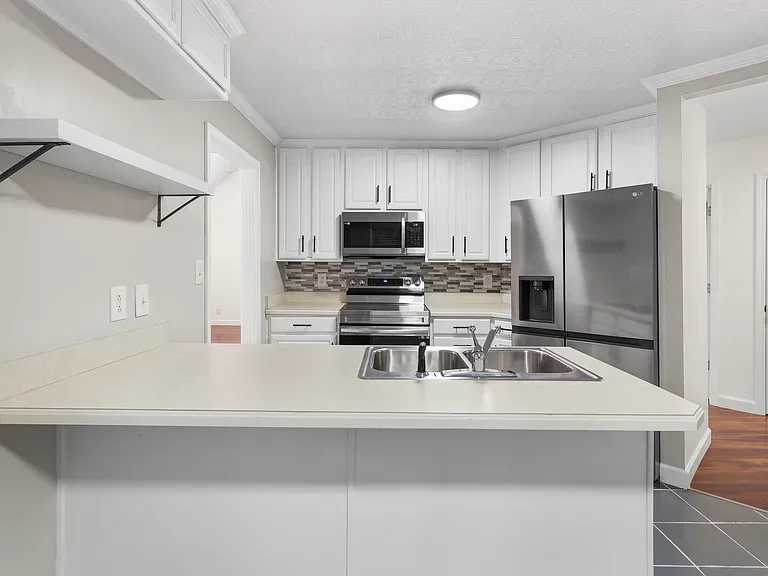 1841 Darlington Dr — Photo 9