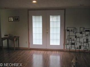 2nd image of 15954 Thomas St