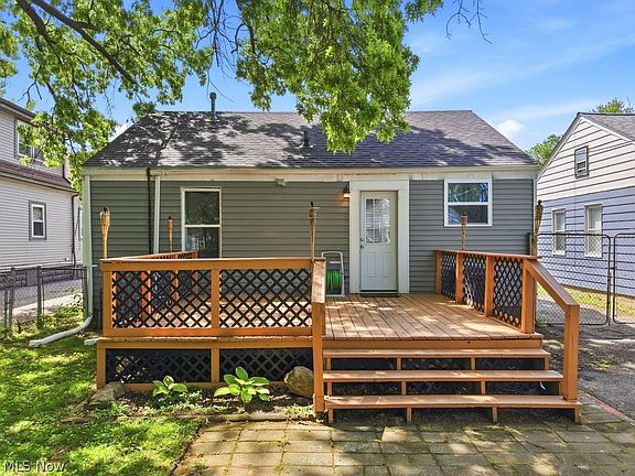 5th image of 11718 Kirton Ave
