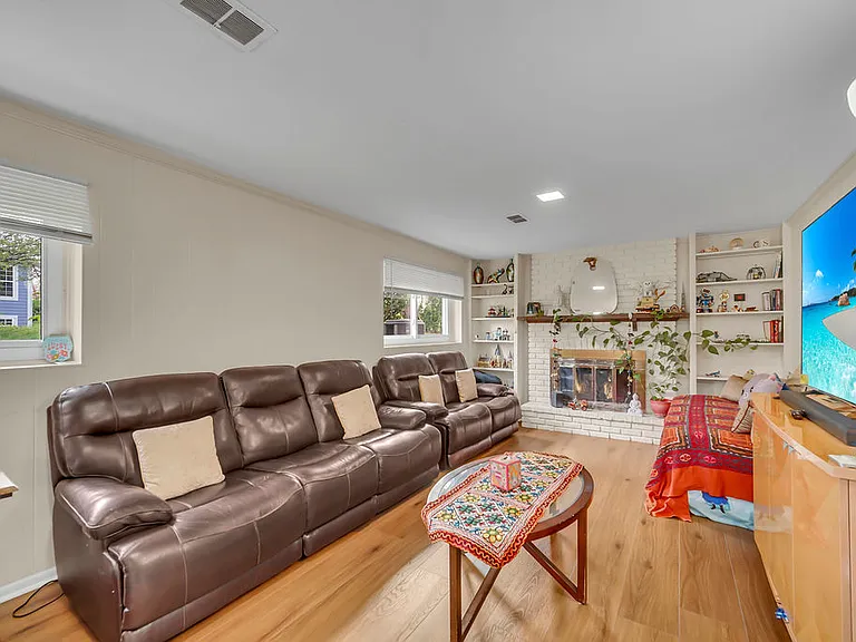 401 Greentree Pkwy — Photo 17