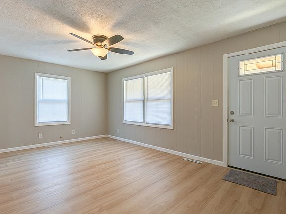 5th image of 237 N Kansas Ave