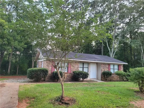 402 Denna Dr, Valley, AL 36854