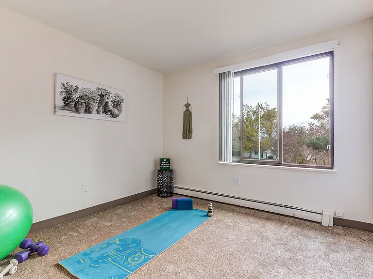 Greenbrook Apartments — Photo 16
