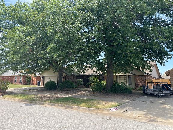 2nd image of 2919 SW 127th St