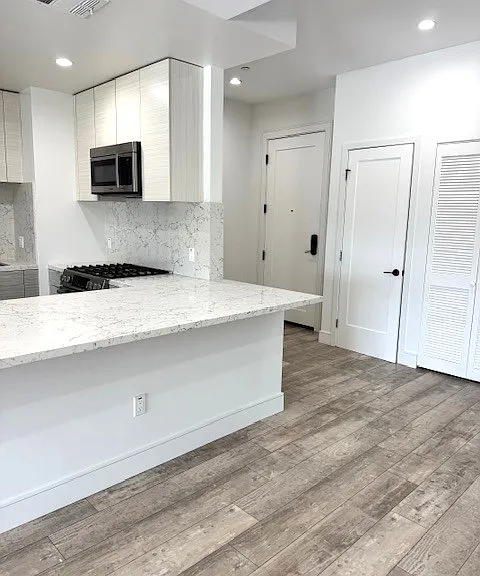 1946 Overland Ave #404 — Photo 7