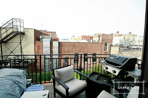 Rented by Grand & Co. | media 13