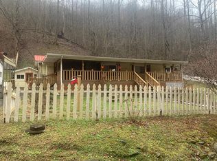 3635 Pinsonfork Rd, Mc Andrews, KY 41543