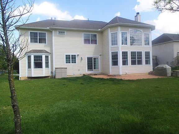 3rd image of 8341 Autumnwood Way
