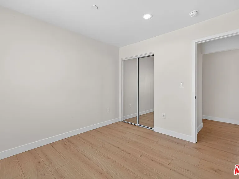 3436 Hunter St — Photo 30