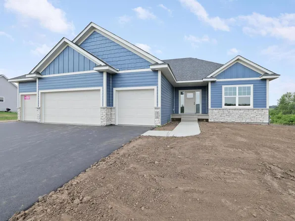 416 Moelter Ln, Hudson, WI 54016