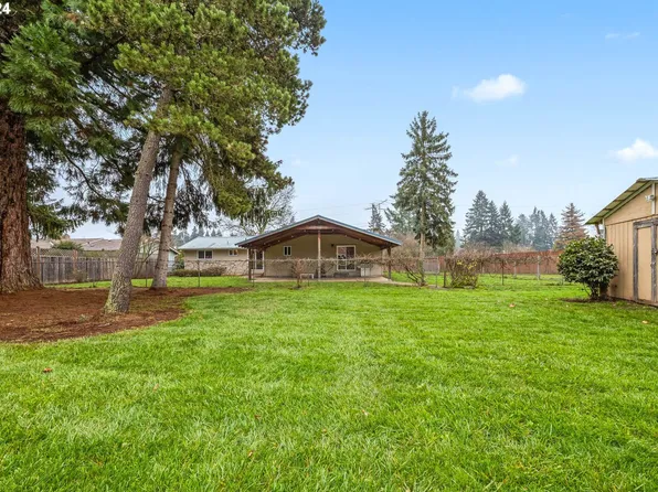34747 Sunflower Ct, Cottage Grove, OR 97424