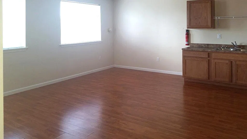 2 bed, 639 sqft, $1,400 — Photo 3