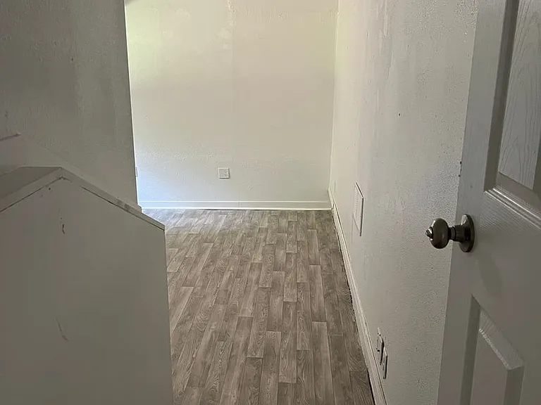 914 W Nichols St — Photo 21