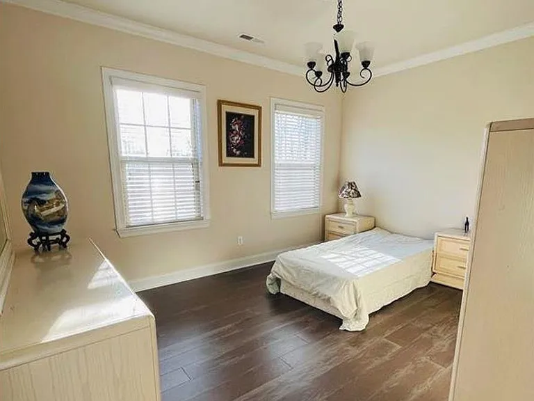 1869 Blue Jay Point — Photo 14