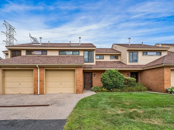 59 Cottonwood Dr #59, Stoughton, MA 02072