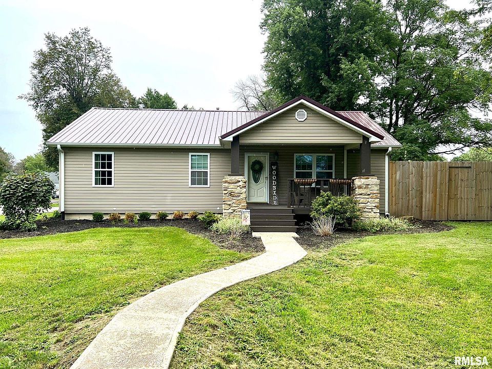 321 Houston St, Coatsburg, IL 62325 Zillow