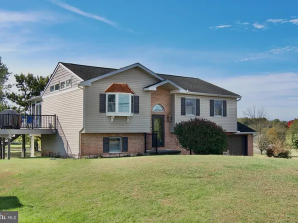 1400 Lightfoot Dr, Auburn, PA 17922