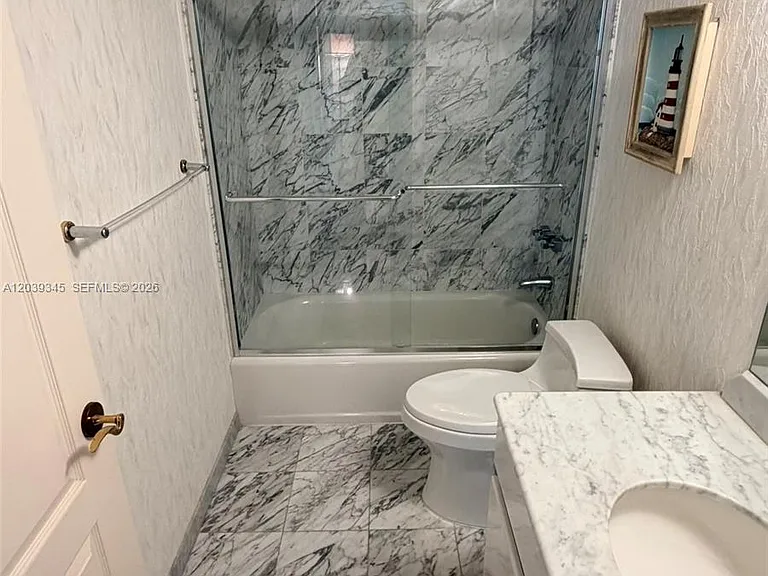 5757 Collins Ave #702 — Photo 44