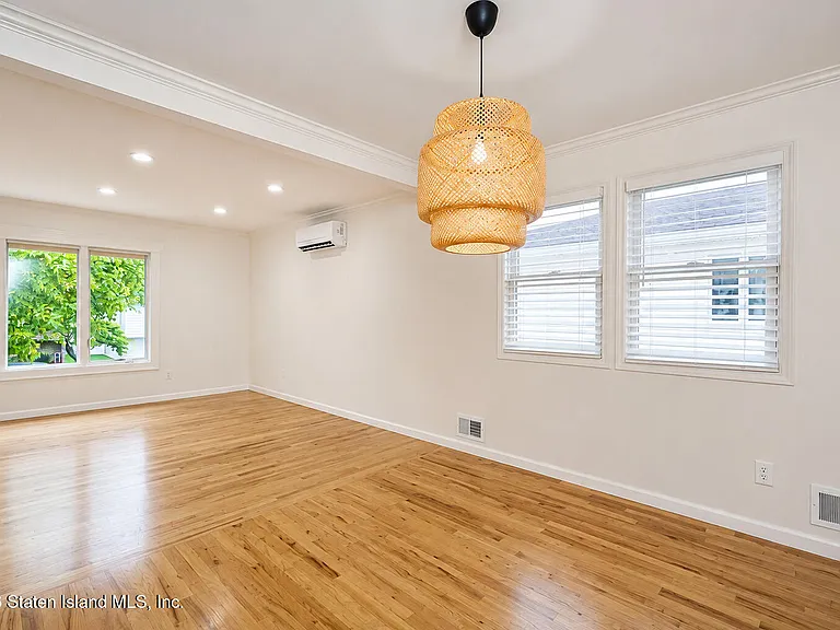 668 Sheldon Ave — Photo 11