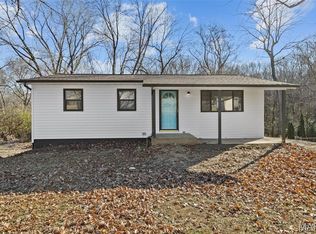 4200 Bordeaux Dr, Saint Louis, MO 63129