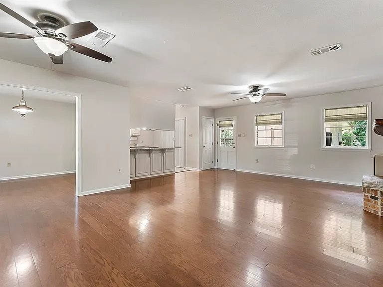 12115 Elva Dr — Photo 6