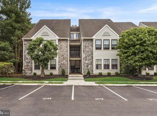 3 Chelmsford Ct, Marlton, NJ 08053