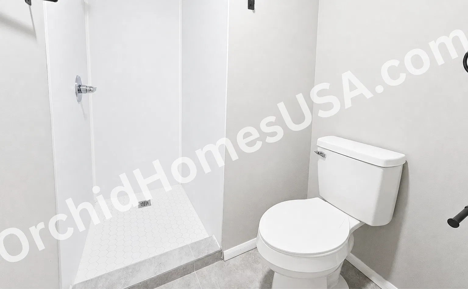 2601 E Greenway Rd — Photo 2