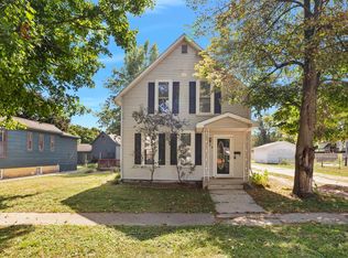 104 W North St, Lexington, IL 61753